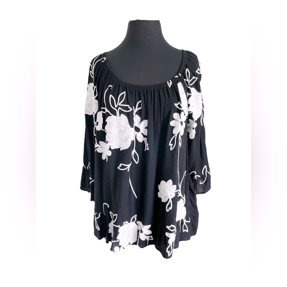 Embroidered Peasant Top - Picture 3 of 9